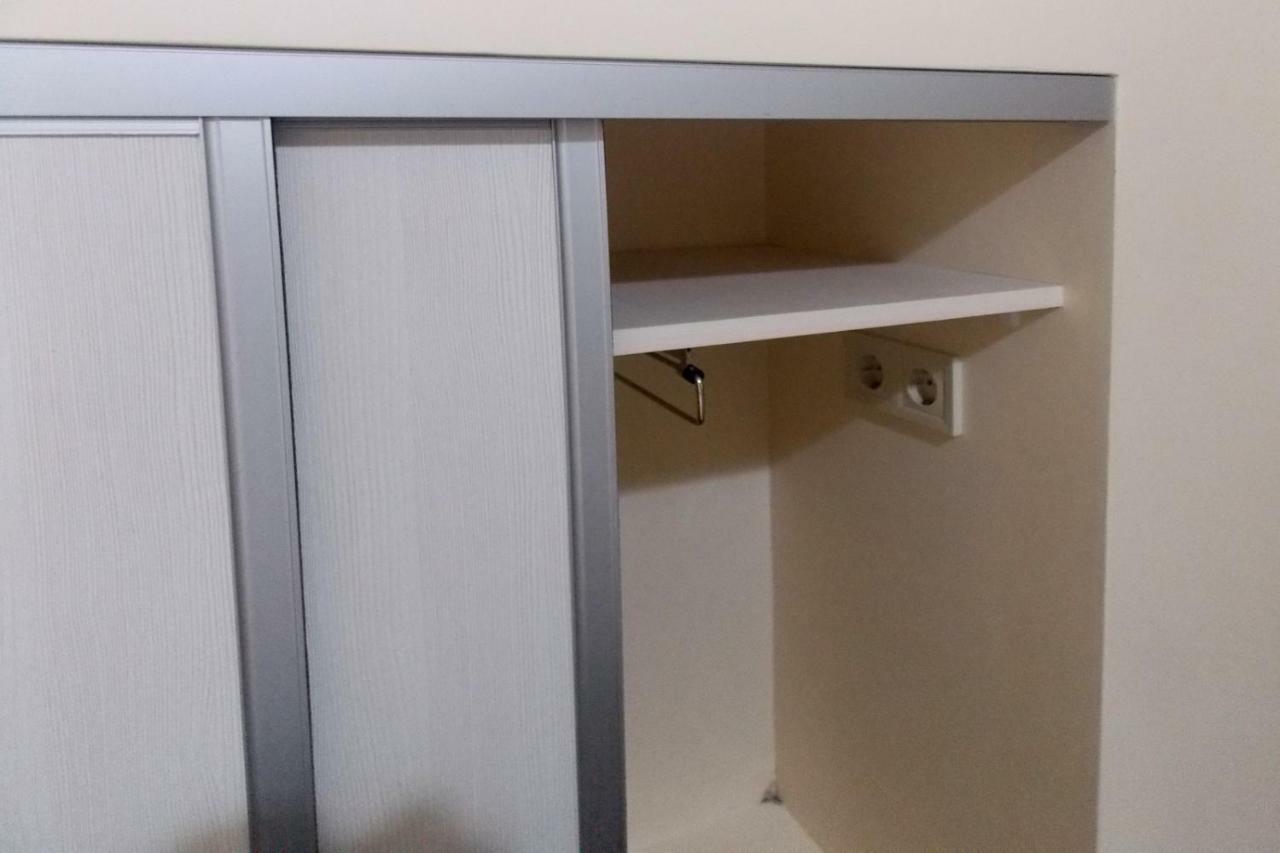 Compact Studio In The City Center Apartman Lviv Kültér fotó